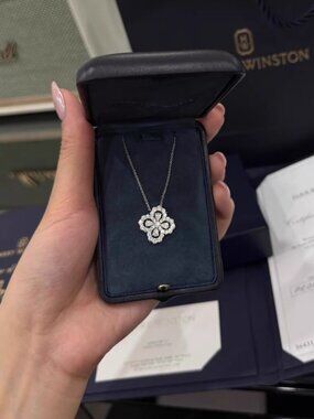 Harry Winston Silver Floral Motif Diamond Pendant Necklace